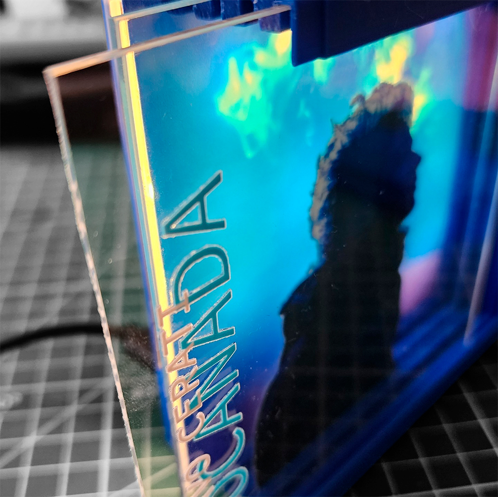 Cerati Caja Luminica 1