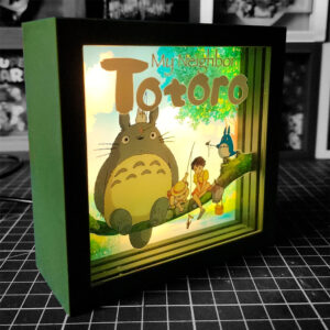 caja luminica escritorio totoro