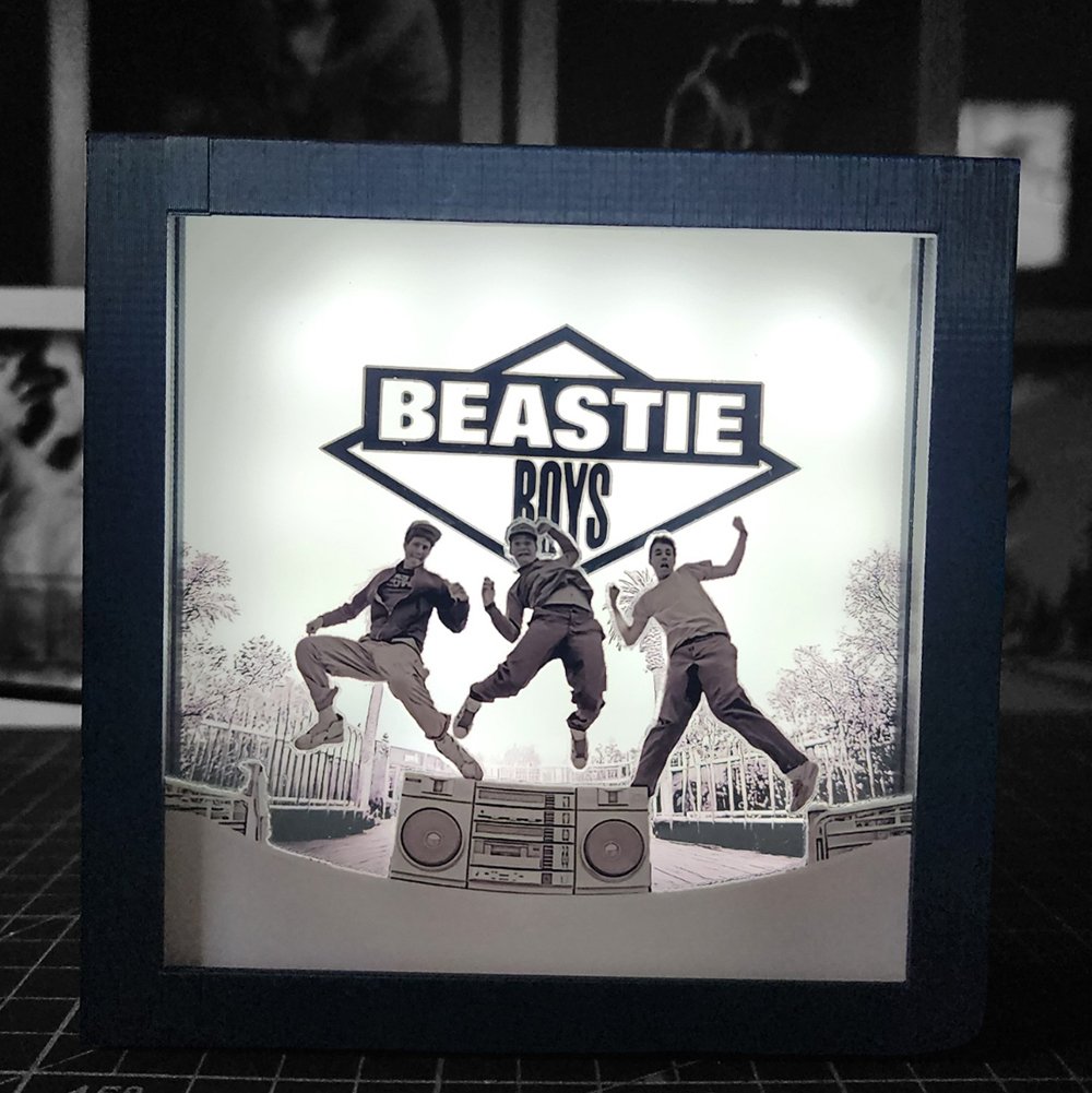caja luminica escritorio beastie boys caja luminica escritorio beastie boys