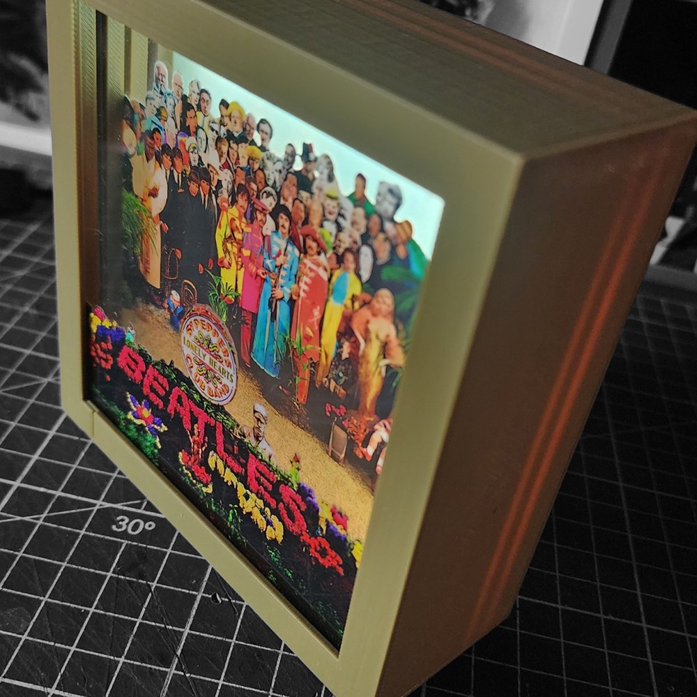 Beatles St Caja Luminica 2