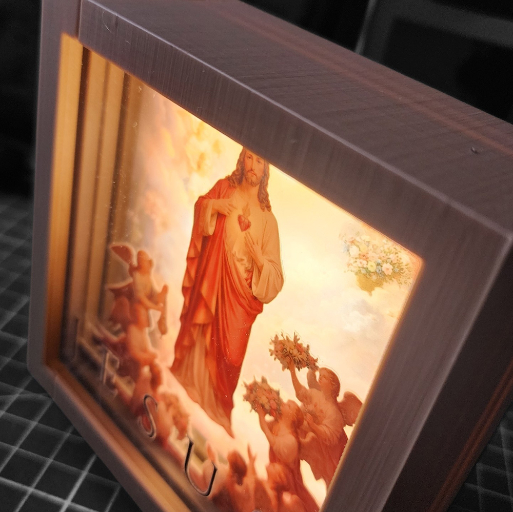 Jesus Caja Luminica 1