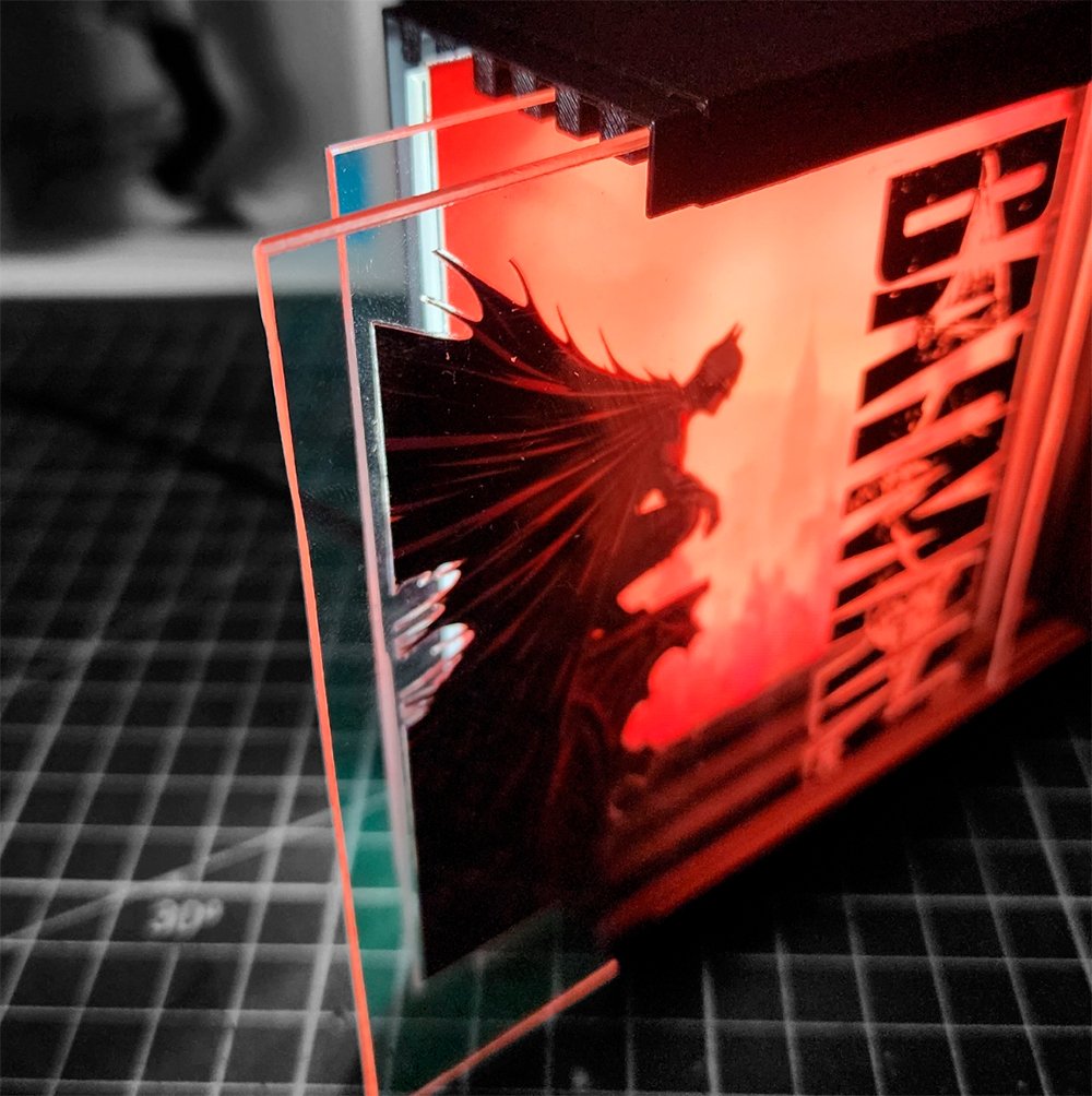 Batman Caja Luminica 1