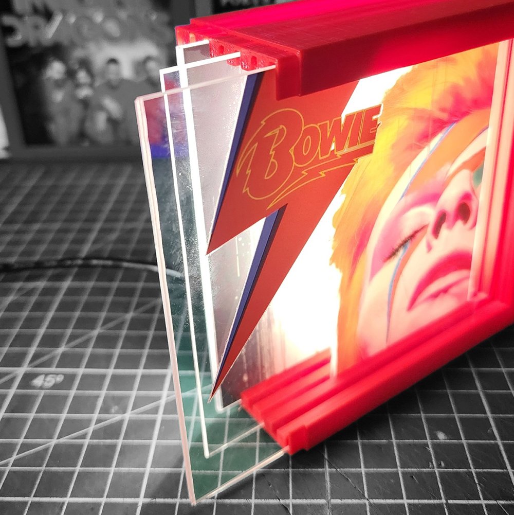 David Bowie Caja Luminica 1