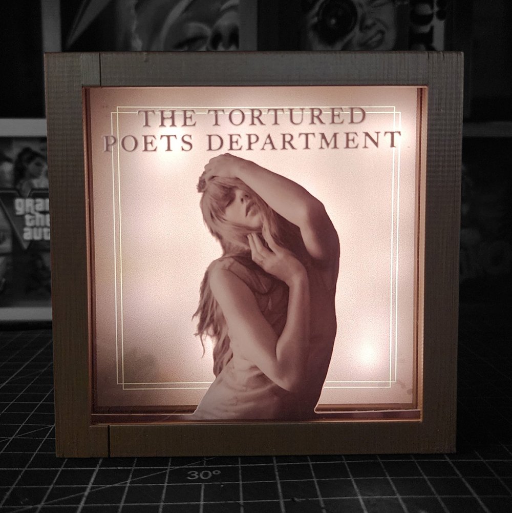 caja luminica escritorio taylor swift — the tortured poets department caja luminica escritorio taylor swift — the tortured poets department