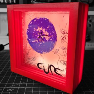 caja luminica escritorio the cure (copia)