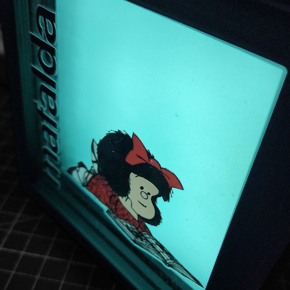 Mafalda Caja Luminica 1